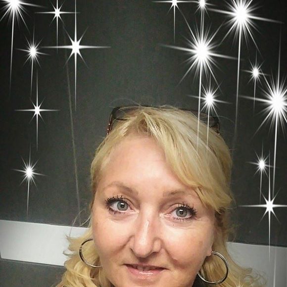 Meet your Posher, Audrey - Picture 1 of 1